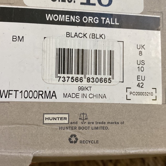 Brand New, still in box Hunter Boots Black, women’s size 10. - Picture 4 of 4